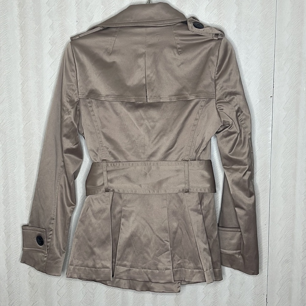 Zara Basic Trench Coat Size Medium - image 3